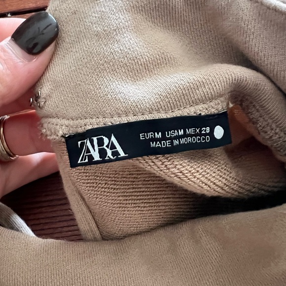 Zara Tan Women's Sweatshirt - Size Medium - Picture 2 of 6